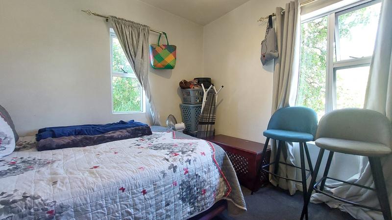 2 Bedroom Property for Sale in Oakglen Western Cape
